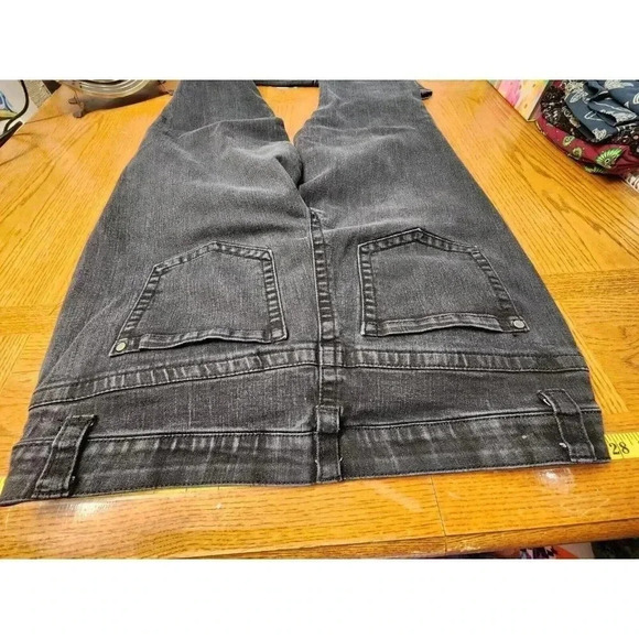 C J BANKS PLUS SIZE 16W BLACK/CHARCOAL JEANS, INSEAM 30" - Picture 6 of 6